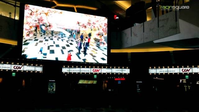 IFC몰 시즌 AR '벚꽃' 인터랙티브 미디어 쇼핑몰 시즌 연출 콘텐츠